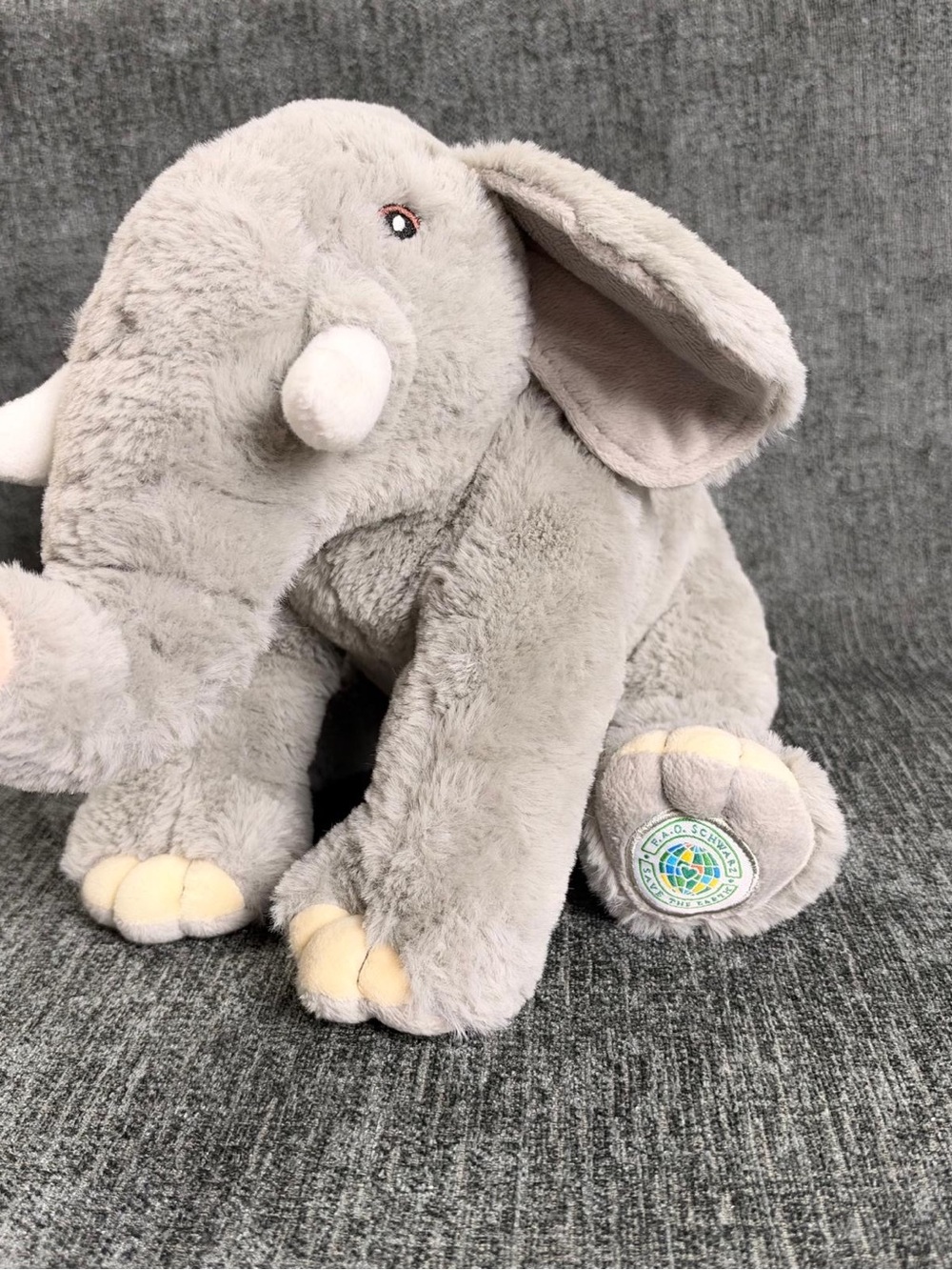 FAO Schwarz Gray Plush Elephant Stuffed Animal Soft Toy Realistic Safari Zoo